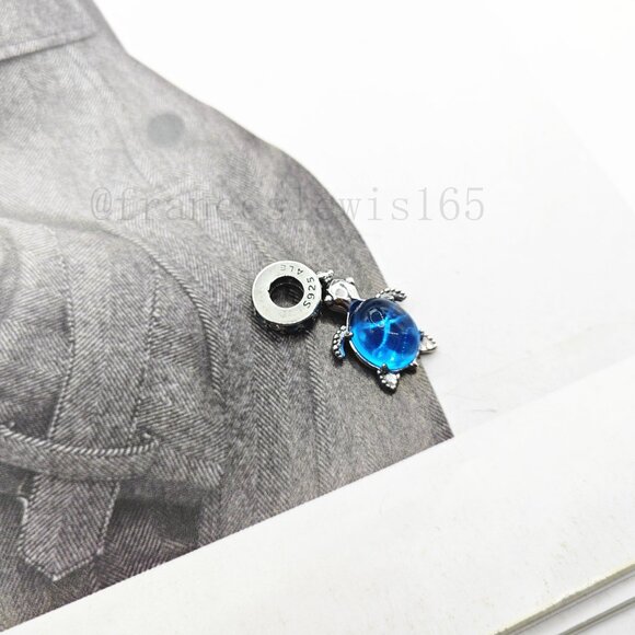 Pandora Murano Glass Turtle Charm - Picture 4 of 4